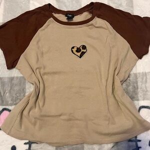 Rue21 Brown and Cream Heart Accent Tee